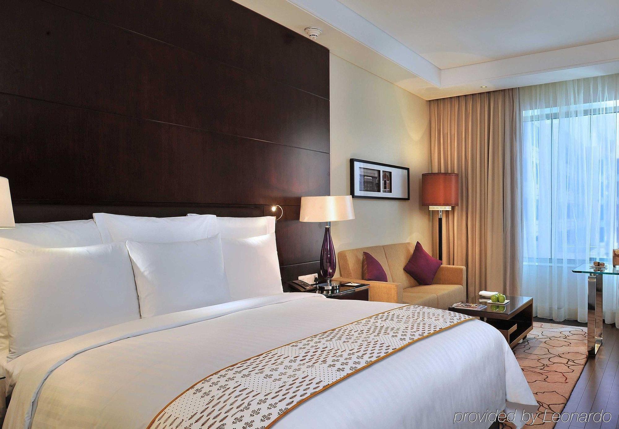 Jaipur Marriott Hotel Quarto foto A room at the hotel